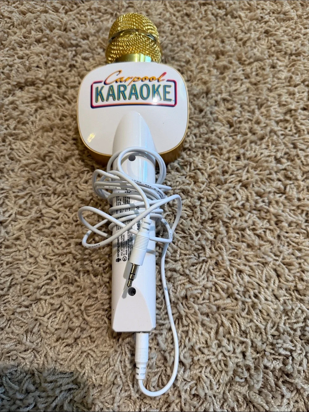 ❤️ CarPool Karaoke Wireless Gold & White Karaoke Microphone - Bluetooth